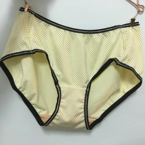 Wave Point Non Steel Rim Breathable Comfortable Underwear 2 Rows Buckles 3 Sets Set