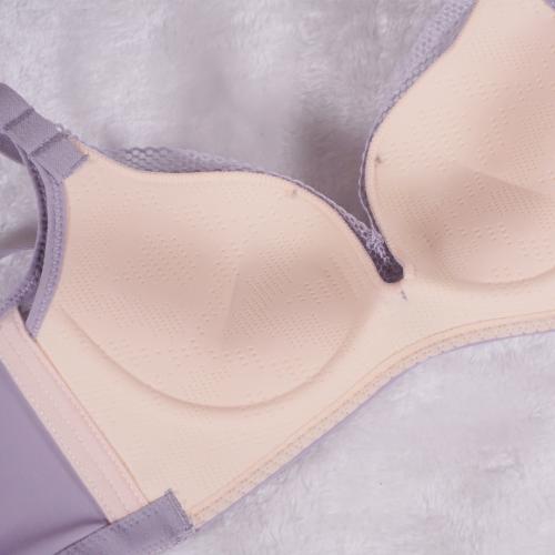 Comfortable, breathable, thin, adjustable, gathered side cinched accessory bra