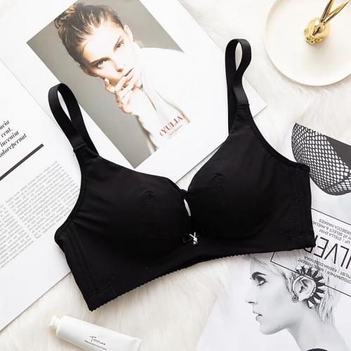 Sexy hollow out design, small chest with thickened upper support to gather and collect accessory breast underwear