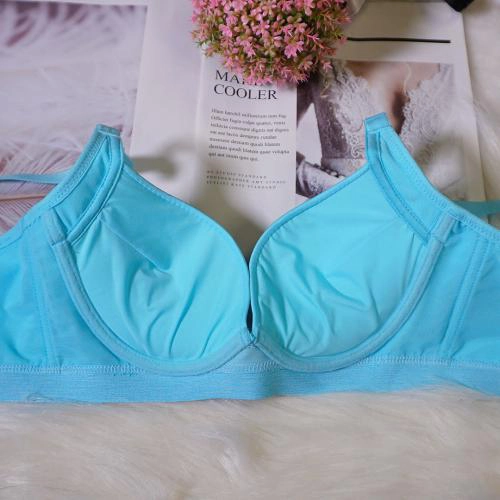 Fashionable and Dynamic Smooth T-shirt BRA