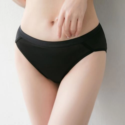 Fashionable and dynamic smooth T-shirt BRA matching underwear