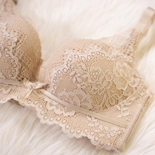 Light oxygen series, lace back breathable gathering without steel ring underwear