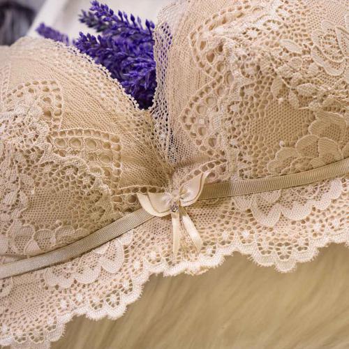 Light oxygen series, lace back breathable gathering without steel ring underwear