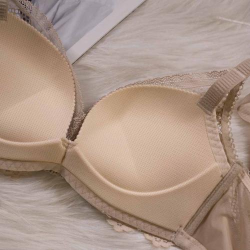 Light oxygen series, lace back breathable gathering without steel ring underwear