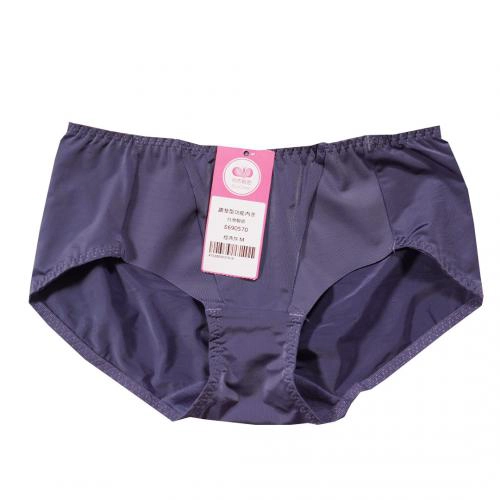 Refreshing airflow inside the cup, soft steel ring adjustment T-shirt BRA paired with pants