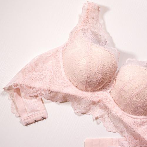 French style lace lingerie without steel rims and reinforced with a concentrated and sexy design (MM1903)
