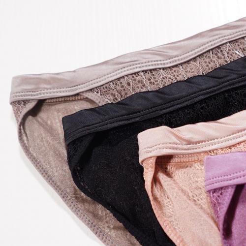Retro Deep V Four Corner Cup Small Chest Thickened and Comfortable without Steel Circles Lace Underwear Matching Pants