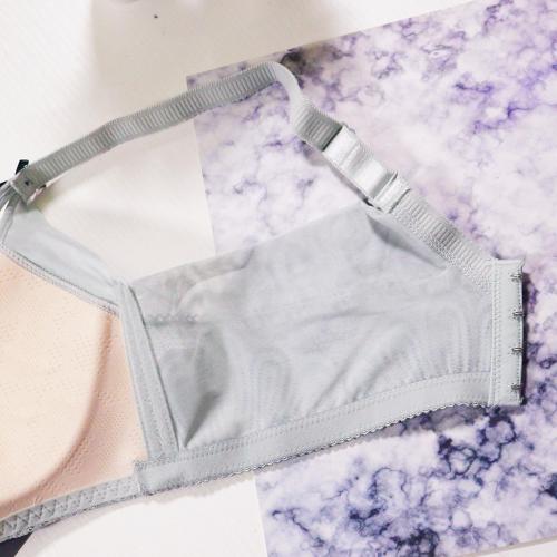 Hanging corner splicing hollow design, skin friendly, comfortable, breathable, no steel ring underwear
