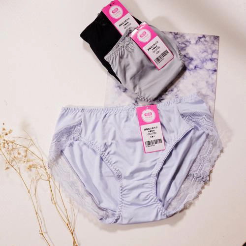 Magical Leila Simple Plastic Adjustment Underwear Matching Pants
